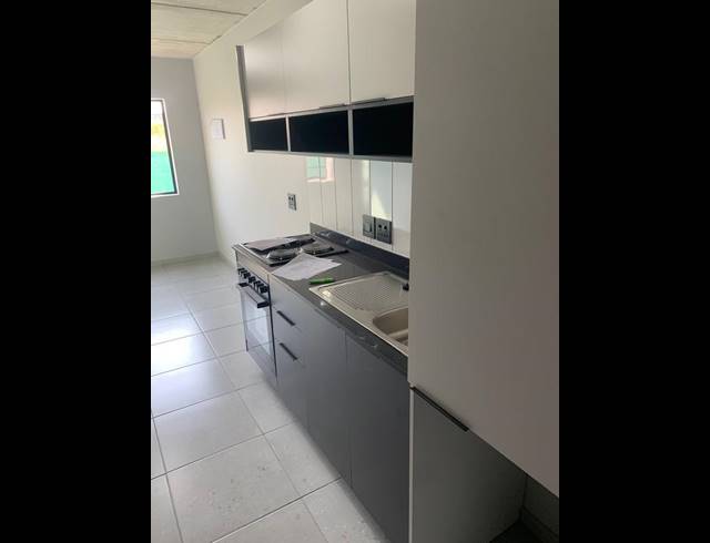 2 BEDROOM PROPERTY TO RENT IN FLEURHOF